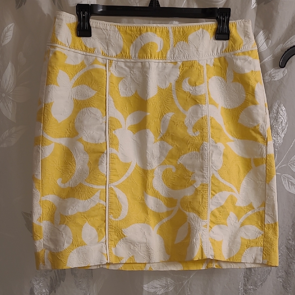Ann Taylor Yellow and White Floral Pencil Skirt